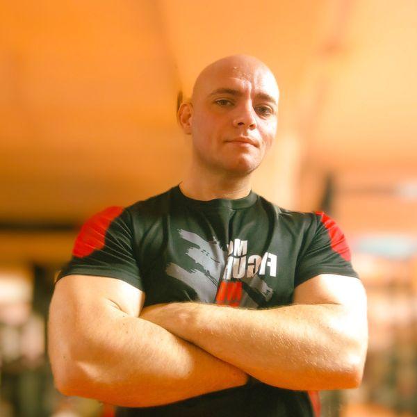 Александр Артамонов тренер